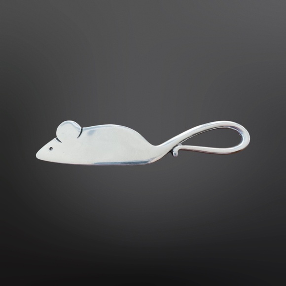 It's a Mouse Cheese Knife/Spreader - Silver tone - 5" - Picture 3 of 4